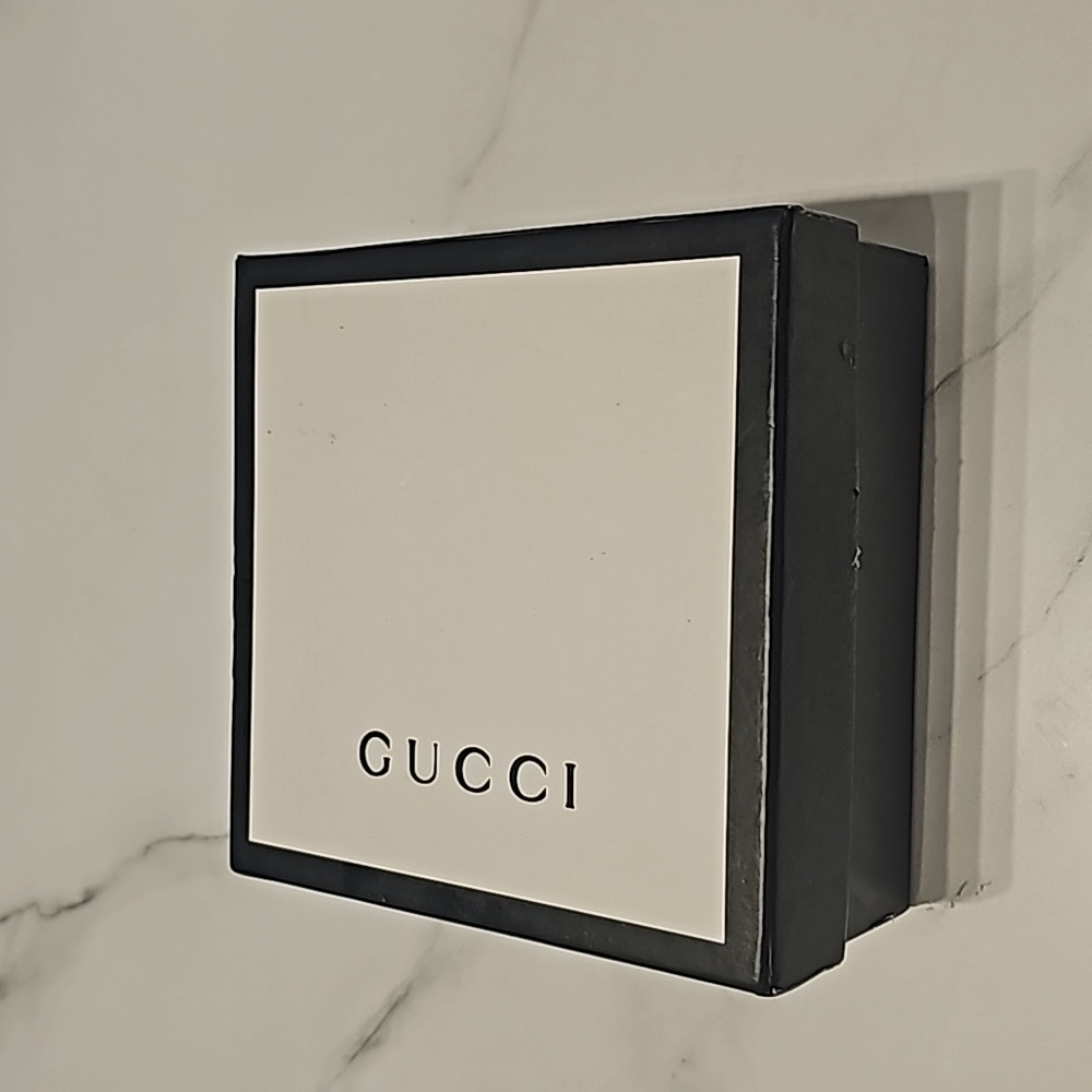 5x5 Gucci box